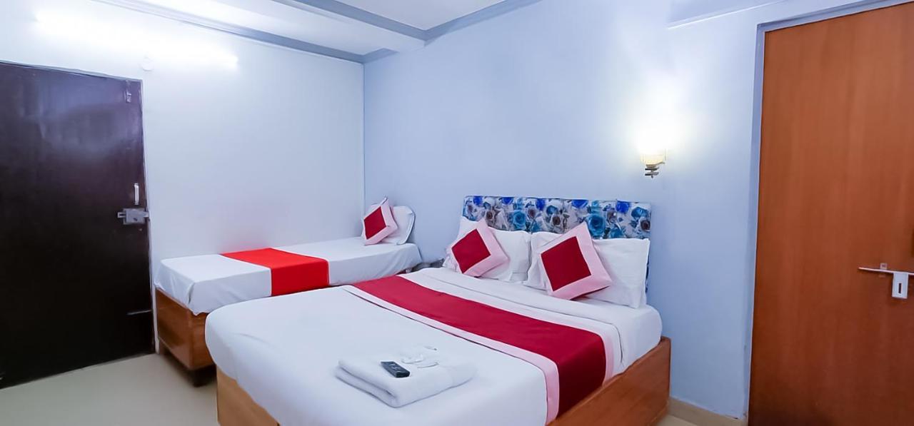 Comodo Satya Niketan Residency Nueva Delhi Exterior foto